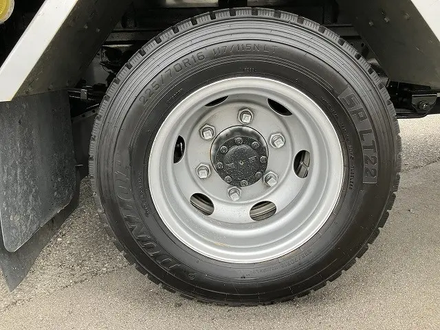 いすゞ エルフ 2RG-NPR88AN(2WD)の写真40