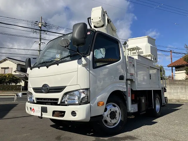 日野 デュトロ TKG-XZU675M(4WD)の写真1