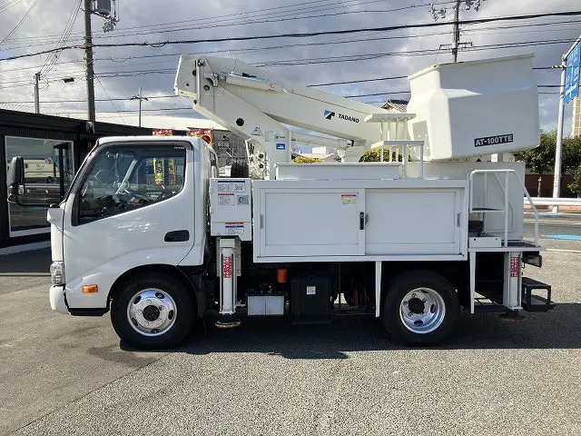 日野 デュトロ TKG-XZU675M(4WD)の写真4