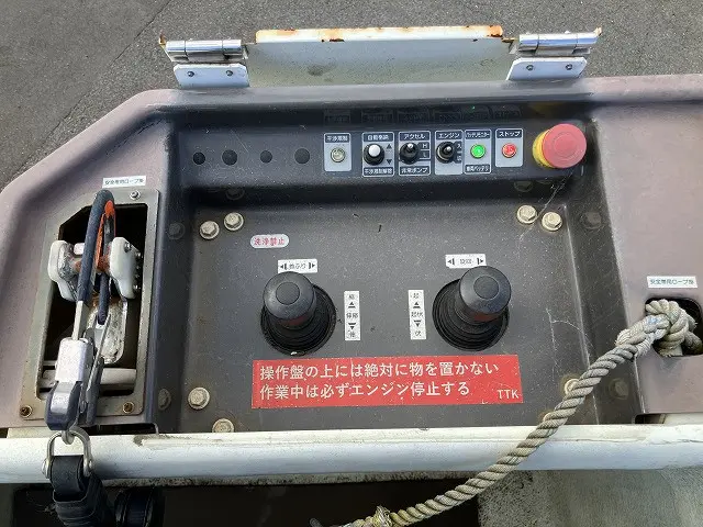 日野 デュトロ TKG-XZU675M(4WD)の写真23