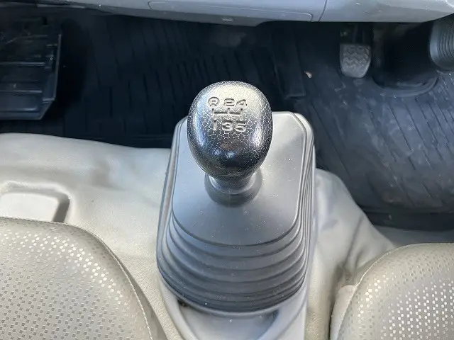 日野 デュトロ TKG-XZU675M(4WD)の写真42