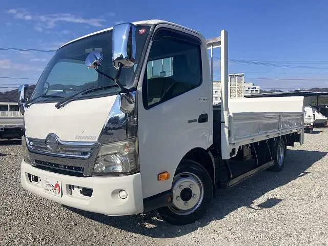日野 デュトロ SKG-XZU710M(2WD)の写真1