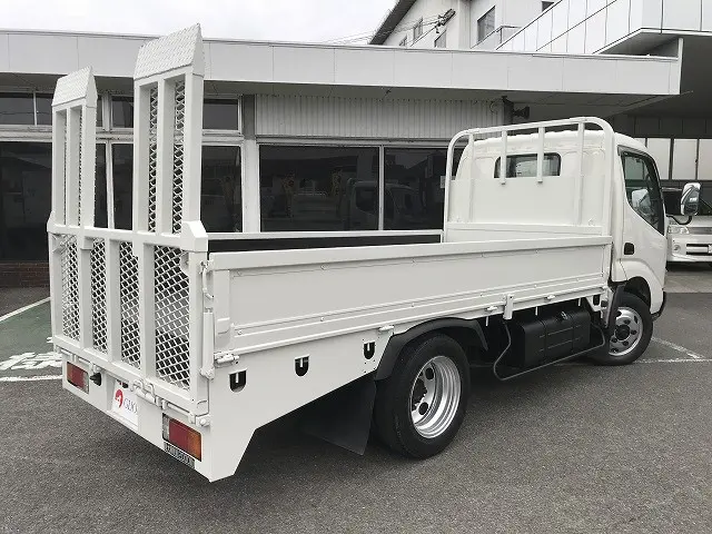 トヨタ ダイナ BKG-XZU538(2WD)の写真3