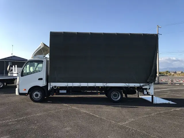 トヨタ ダイナ 2PG-XZU722(2WD)の写真6