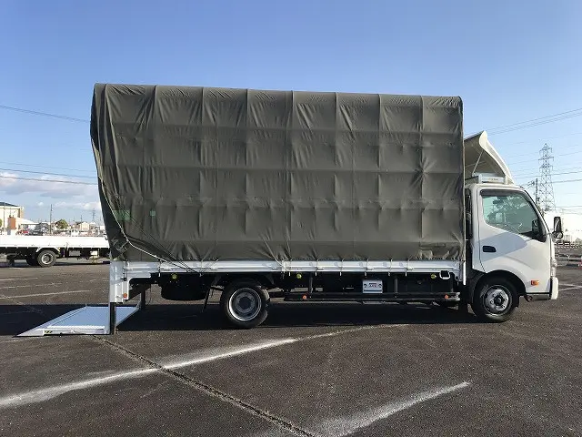 トヨタ ダイナ 2PG-XZU722(2WD)の写真7