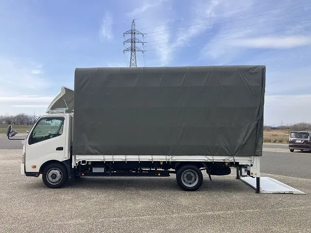 トヨタ ダイナ 2PG-XZU722(2WD)の写真11