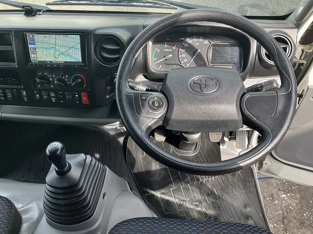トヨタ ダイナ 2PG-XZU722(2WD)の写真22