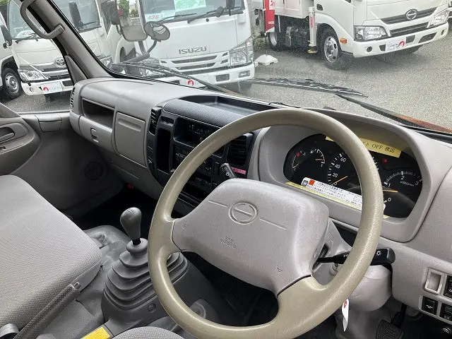 日野 デュトロ BDG-XZU414M(2WD)の写真39