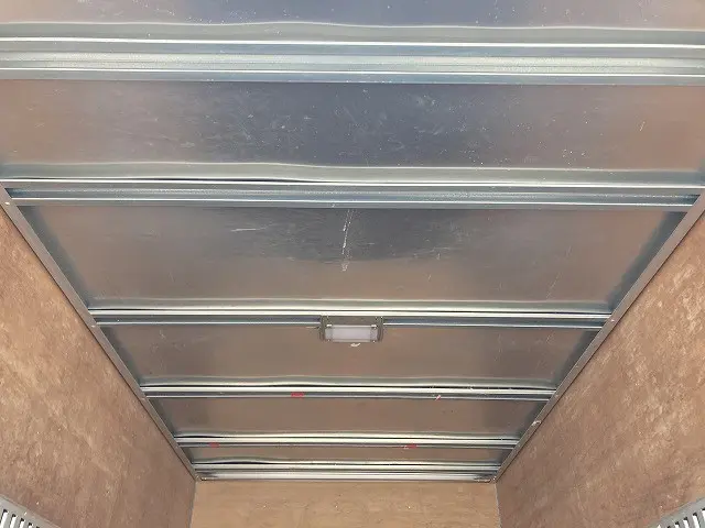 いすゞ エルフ 2RG-NJR88AN(2WD)の写真12