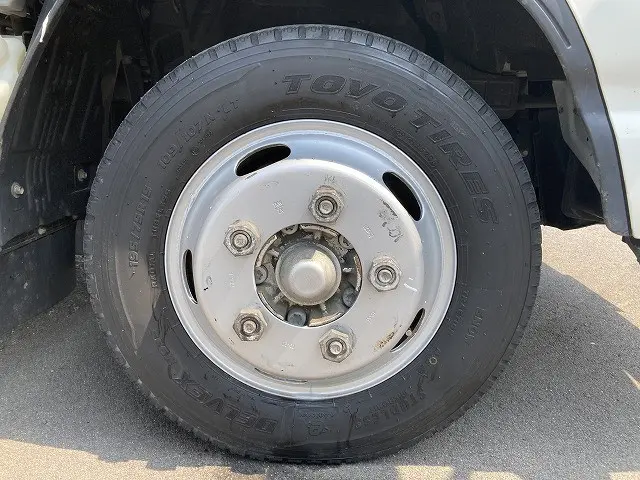 いすゞ エルフ 2RG-NJR88AN(2WD)の写真20