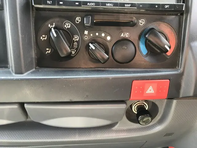 日産 アトラス 2RG-AHR88A(2WD)の写真41