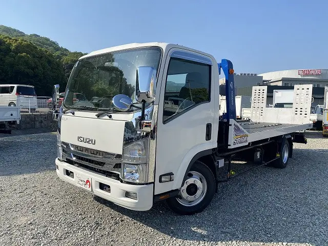 いすゞ エルフ 2RG-NPR88AN(2WD)の写真1