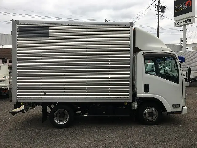 いすゞ エルフ TRG-NLR85AN(2WD)の写真8