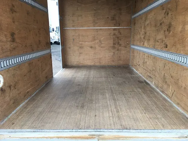 いすゞ エルフ TRG-NLR85AN(2WD)の写真25