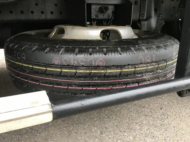 いすゞ エルフ TRG-NLR85AN(2WD)の写真34