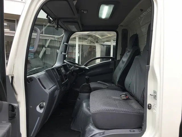 いすゞ エルフ TRG-NLR85AN(2WD)の写真38
