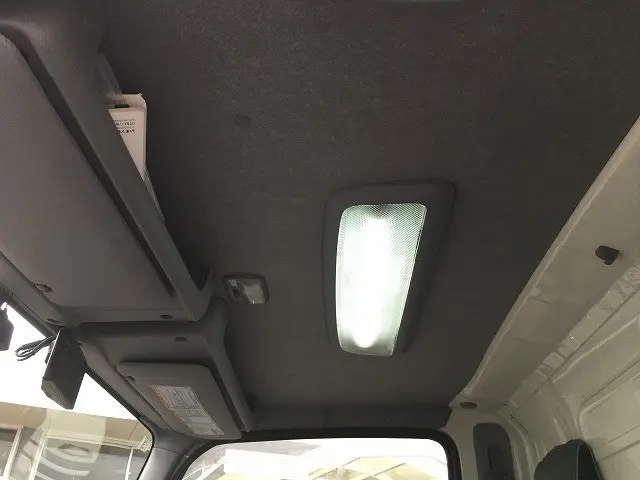 いすゞ エルフ TRG-NLR85AN(2WD)の写真39