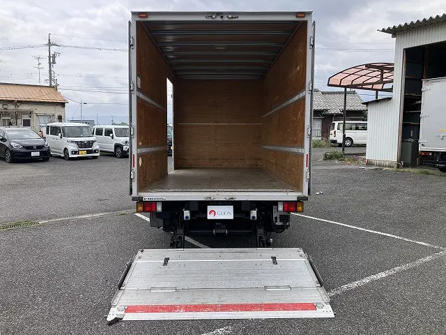 いすゞ エルフ 2RG-NPR88AN(2WD)の写真2