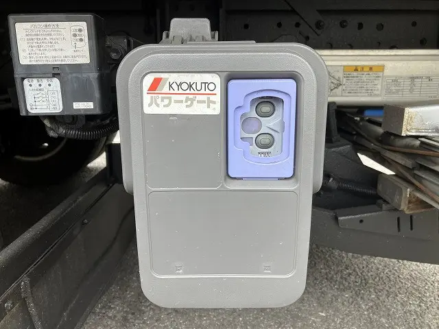 いすゞ エルフ 2RG-NPR88AN(2WD)の写真31