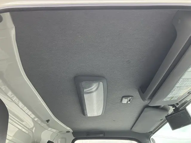 いすゞ エルフ 2RG-NPR88AN(2WD)の写真34