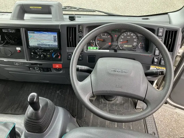 いすゞ エルフ 2RG-NPR88AN(2WD)の写真36