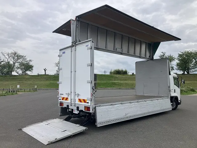 いすゞ フォワード 2RG-FRR90T2(2WD)の写真3