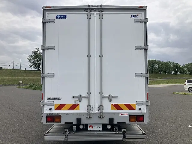 いすゞ フォワード 2RG-FRR90T2(2WD)の写真14