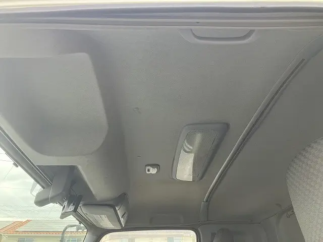 いすゞ フォワード 2RG-FRR90T2(2WD)の写真19