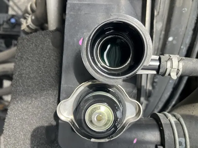 いすゞ フォワード 2RG-FRR90T2(2WD)の写真24