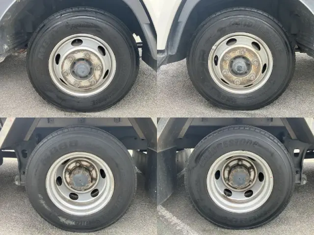 いすゞ フォワード 2RG-FRR90T2(2WD)の写真35