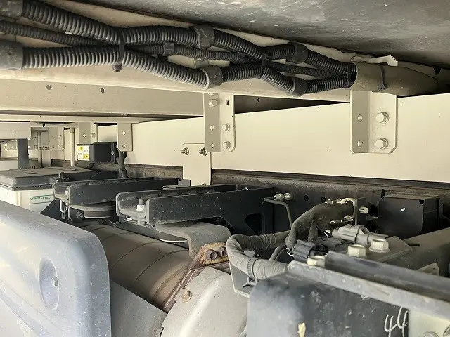 いすゞ フォワード 2RG-FRR90T2(2WD)の写真38