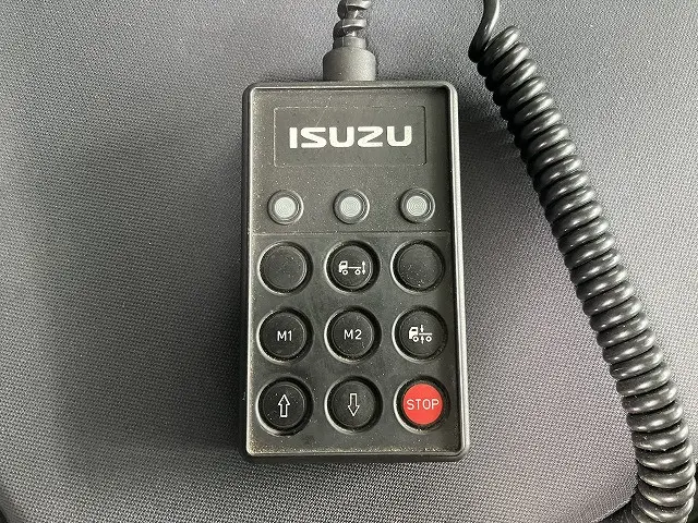 いすゞ フォワード 2RG-FRR90T2(2WD)の写真48