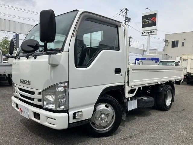 いすゞ エルフ TPG-NKR85A(2WD)の写真1