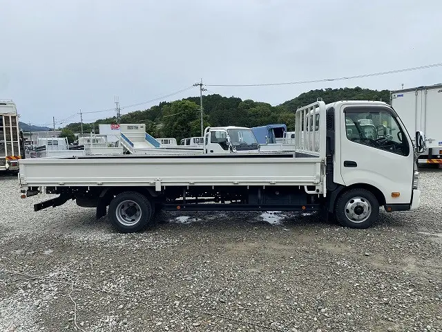 トヨタ ダイナ TKG-XZU722(2WD)の写真5