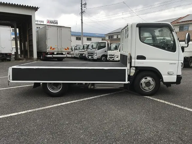 三菱 キャンター 2RG-FDA20(4WD)の写真15