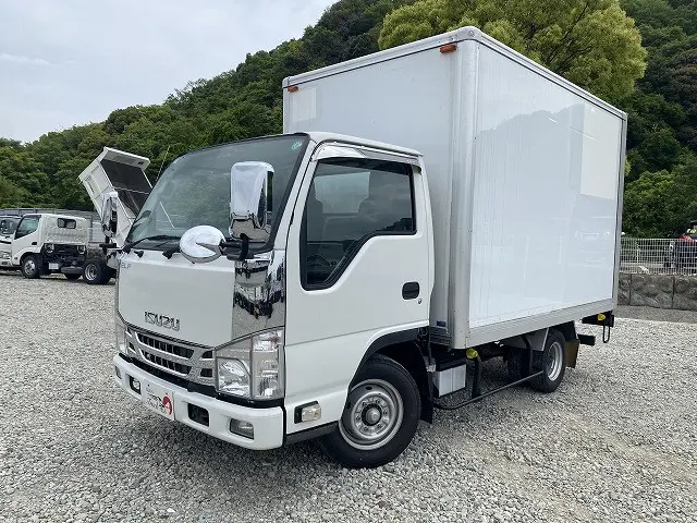 いすゞ エルフ TPG-NHR85AN(2WD)の写真1