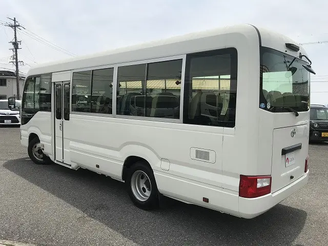 トヨタ コースター SKG-XZB70(2WD)の写真4