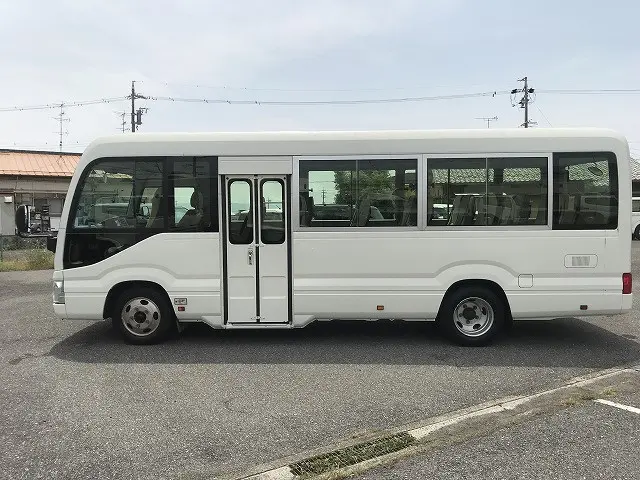 トヨタ コースター SKG-XZB70(2WD)の写真7