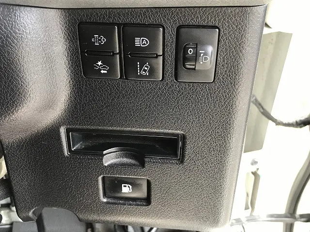 トヨタ コースター SKG-XZB70(2WD)の写真23