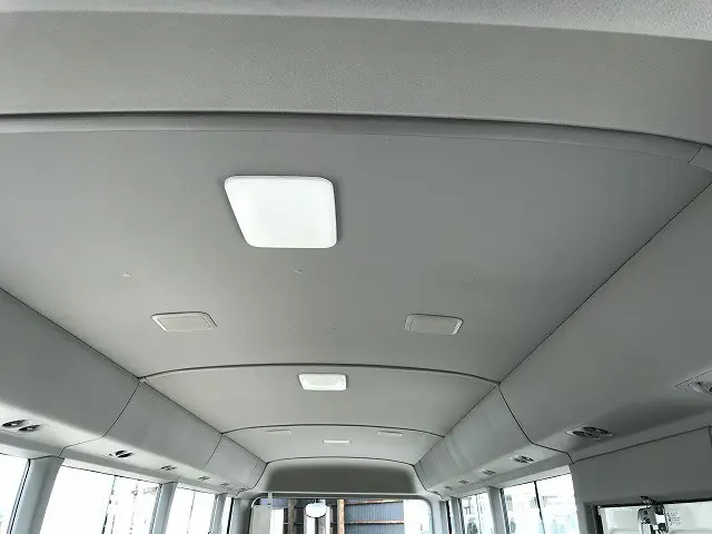 トヨタ コースター SKG-XZB70(2WD)の写真29