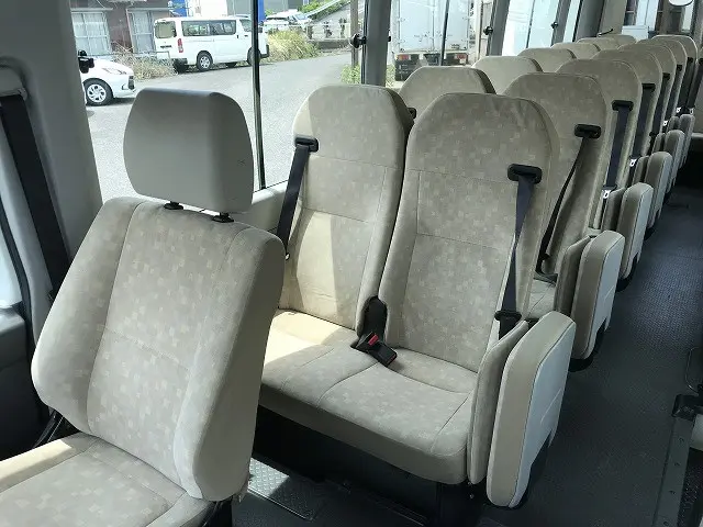 トヨタ コースター SKG-XZB70(2WD)の写真31