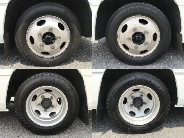 トヨタ コースター SKG-XZB70(2WD)の写真39