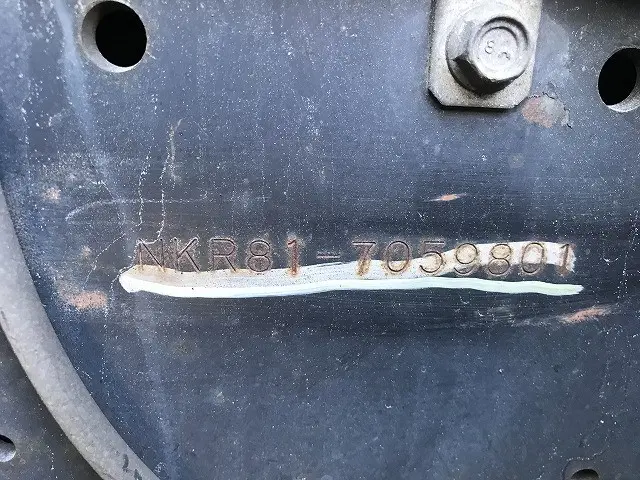 いすゞ エルフ PB-NKR81AN(2WD)の写真17