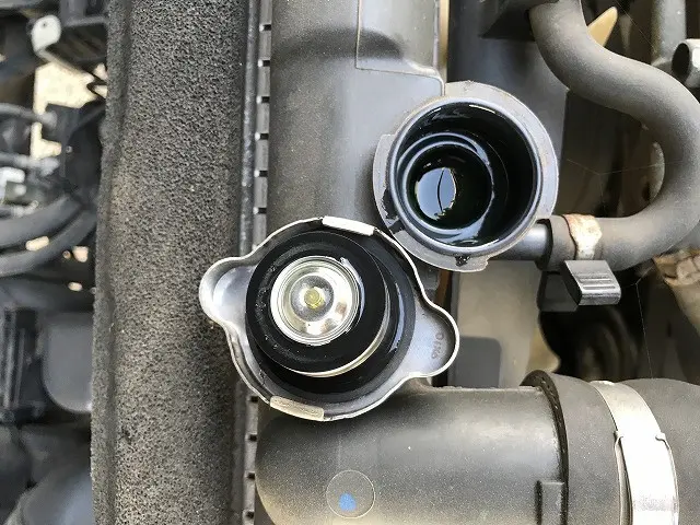 いすゞ エルフ PB-NKR81AN(2WD)の写真21