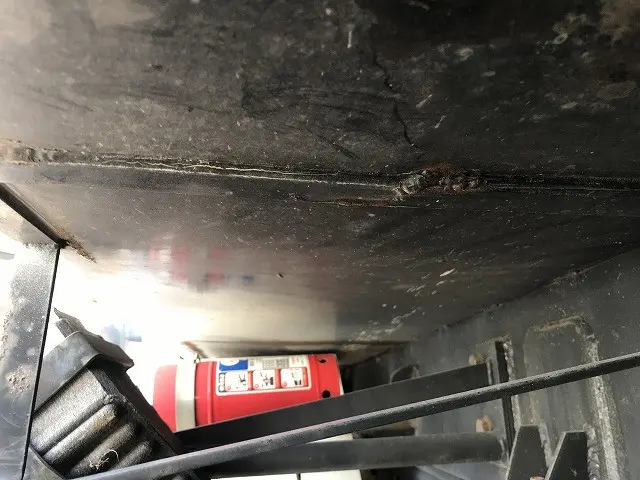 いすゞ エルフ PB-NKR81AN(2WD)の写真25