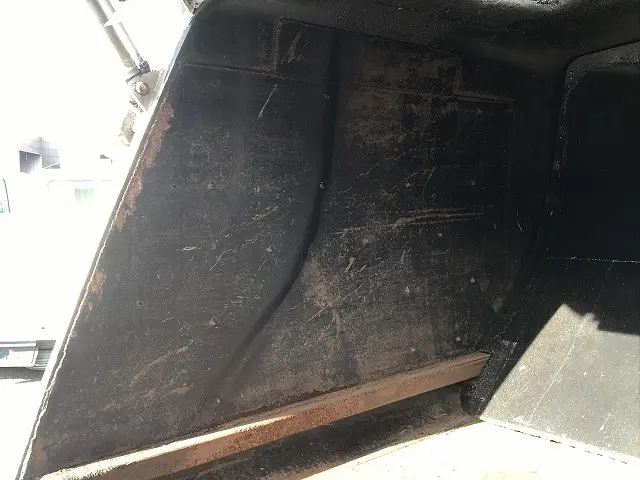 いすゞ エルフ PB-NKR81AN(2WD)の写真42