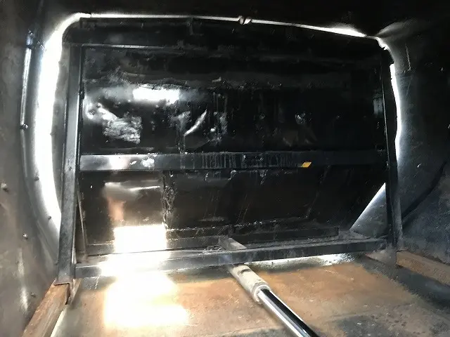 いすゞ エルフ PB-NKR81AN(2WD)の写真46