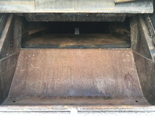 いすゞ エルフ PB-NKR81AN(2WD)の写真47