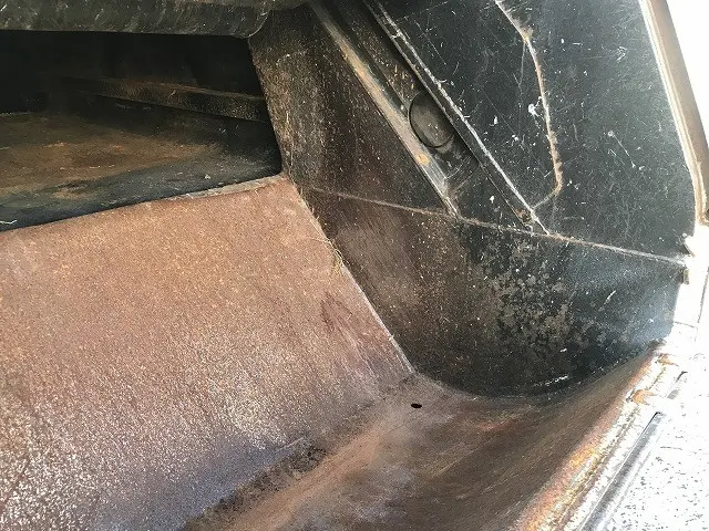 いすゞ エルフ PB-NKR81AN(2WD)の写真49