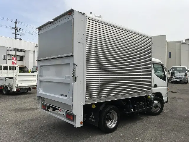 三菱 キャンター TPG-FEA50(2WD)の写真3